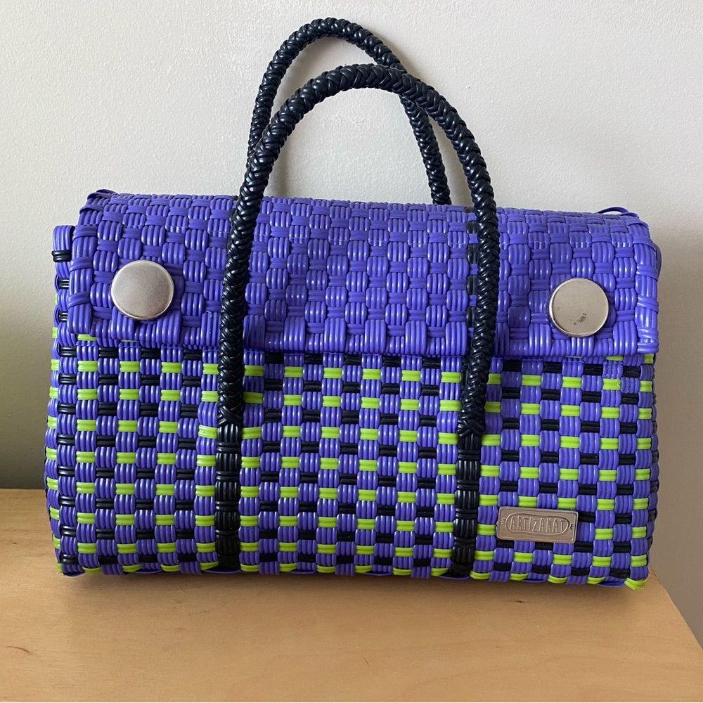 Artizanat woven purse